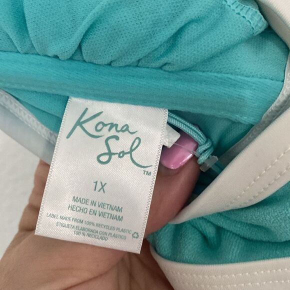 NWT- Kona Sol- blue and white terry cloth bikini- Size 1X (16-18) - Picture 13 of 16